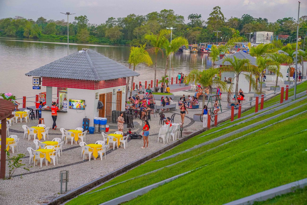 Localizada às margens do Rio Caeté, a cerca de 215 km de Belém, Bragança é uma das cidades mais antigas do Pará