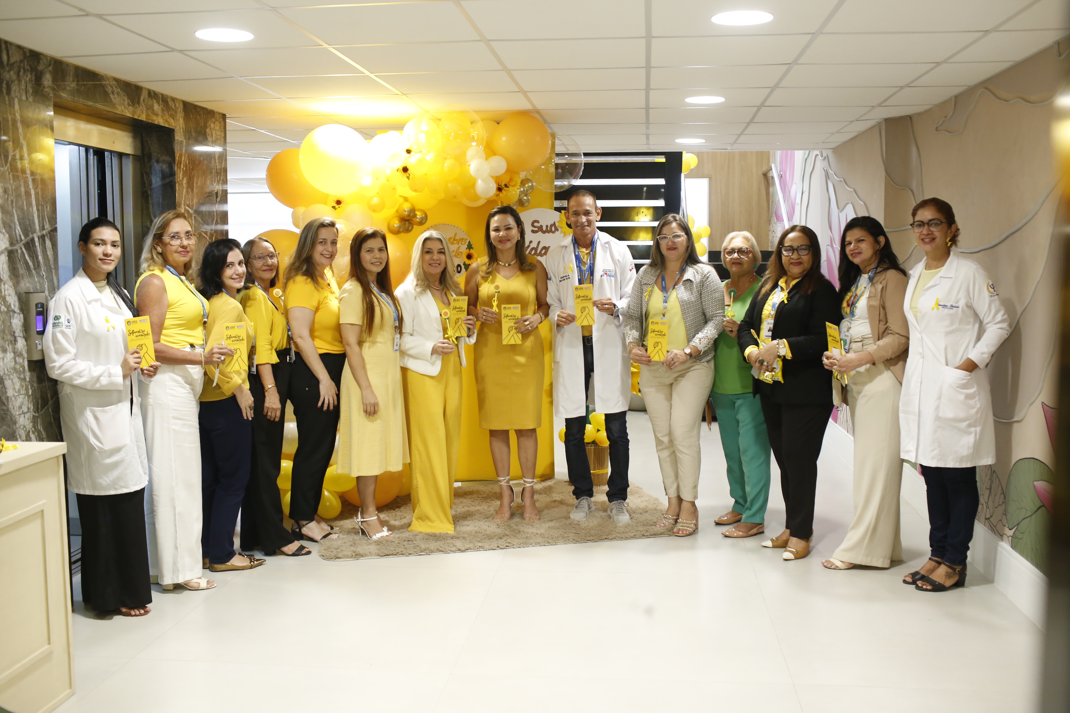 A equipe do DBES encerrou com louvor a campanha Setembro Amarelo na Alepa