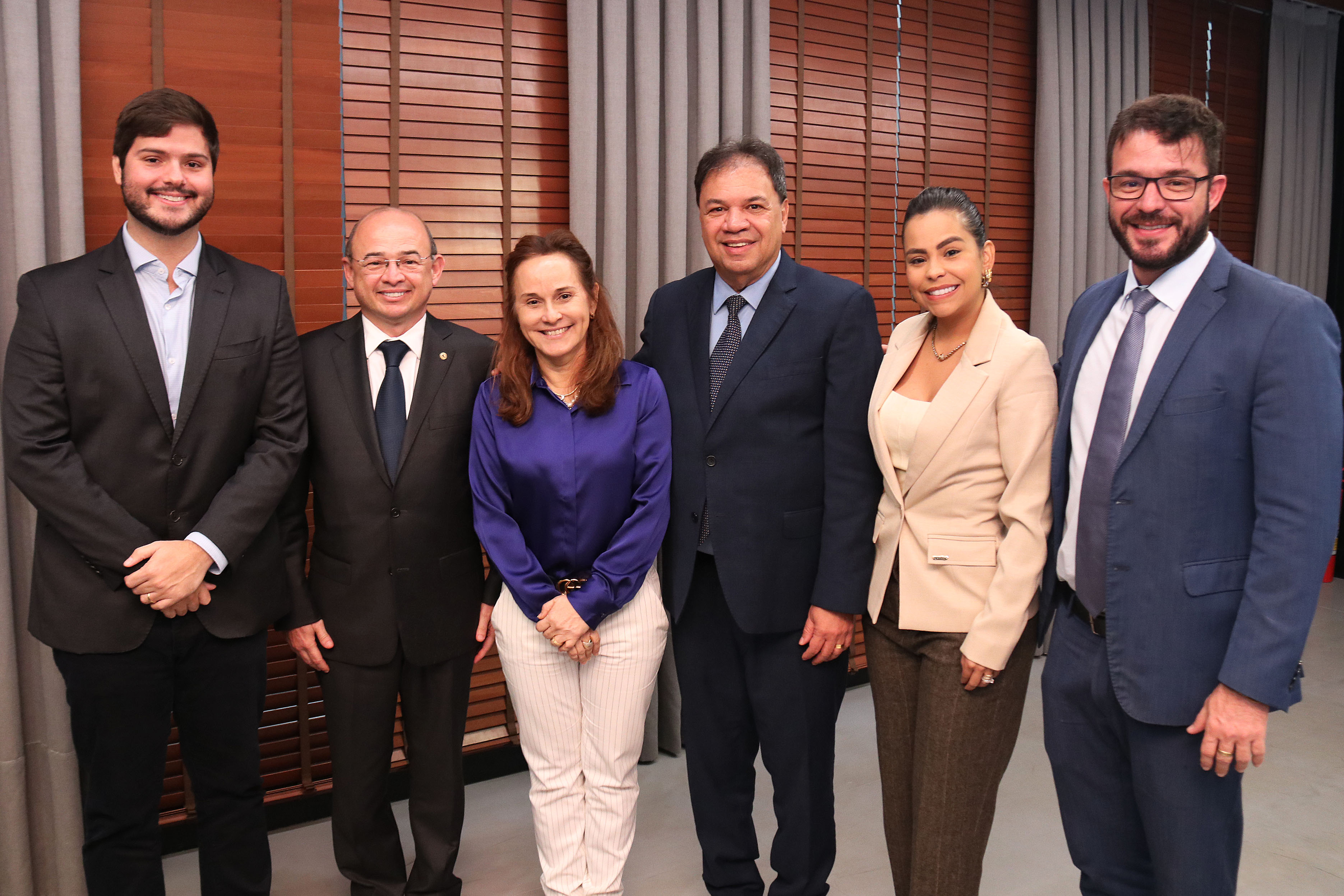 Presidente da Unale visita as instalações do Palácio da Cabanagem