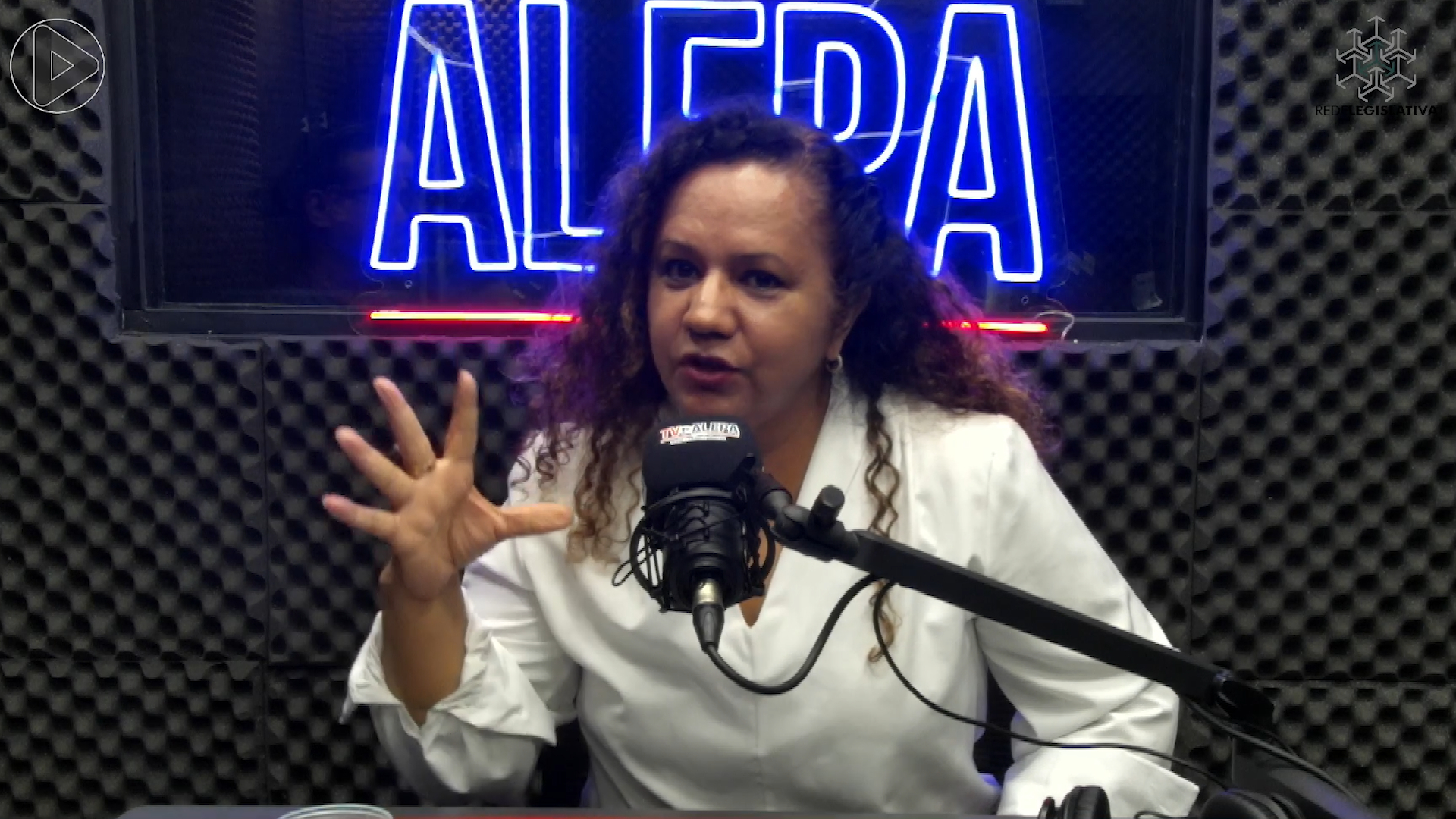 Durante a entrevista, a consultora também explicou o conceito de ESG (Environmental, Social and Governance), que ganhou força após a COP.