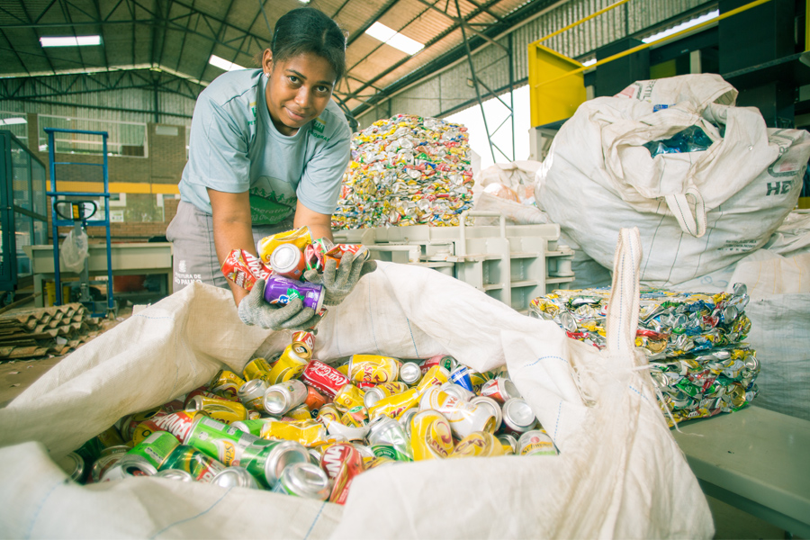 Cooperativa Vitória.elém conta com 16 cooperativas e cerca de 254 catadores organizados