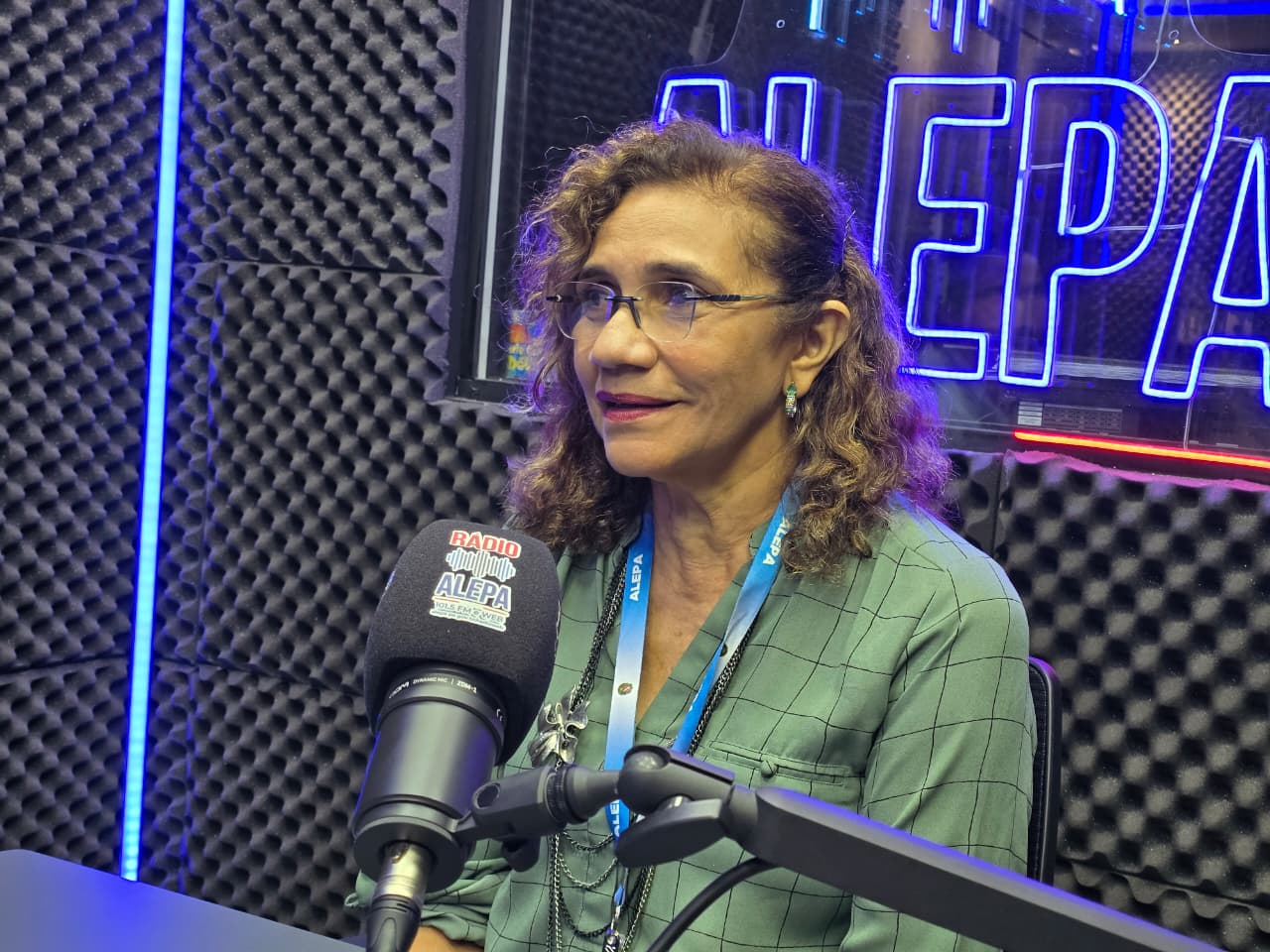 Na Rádio Alepa FM 101.5, a nutricionista Ana Fontenelle, servidora da Casa há mais de 30 anos, destacou que o serviço vai além de prescrever dietas.