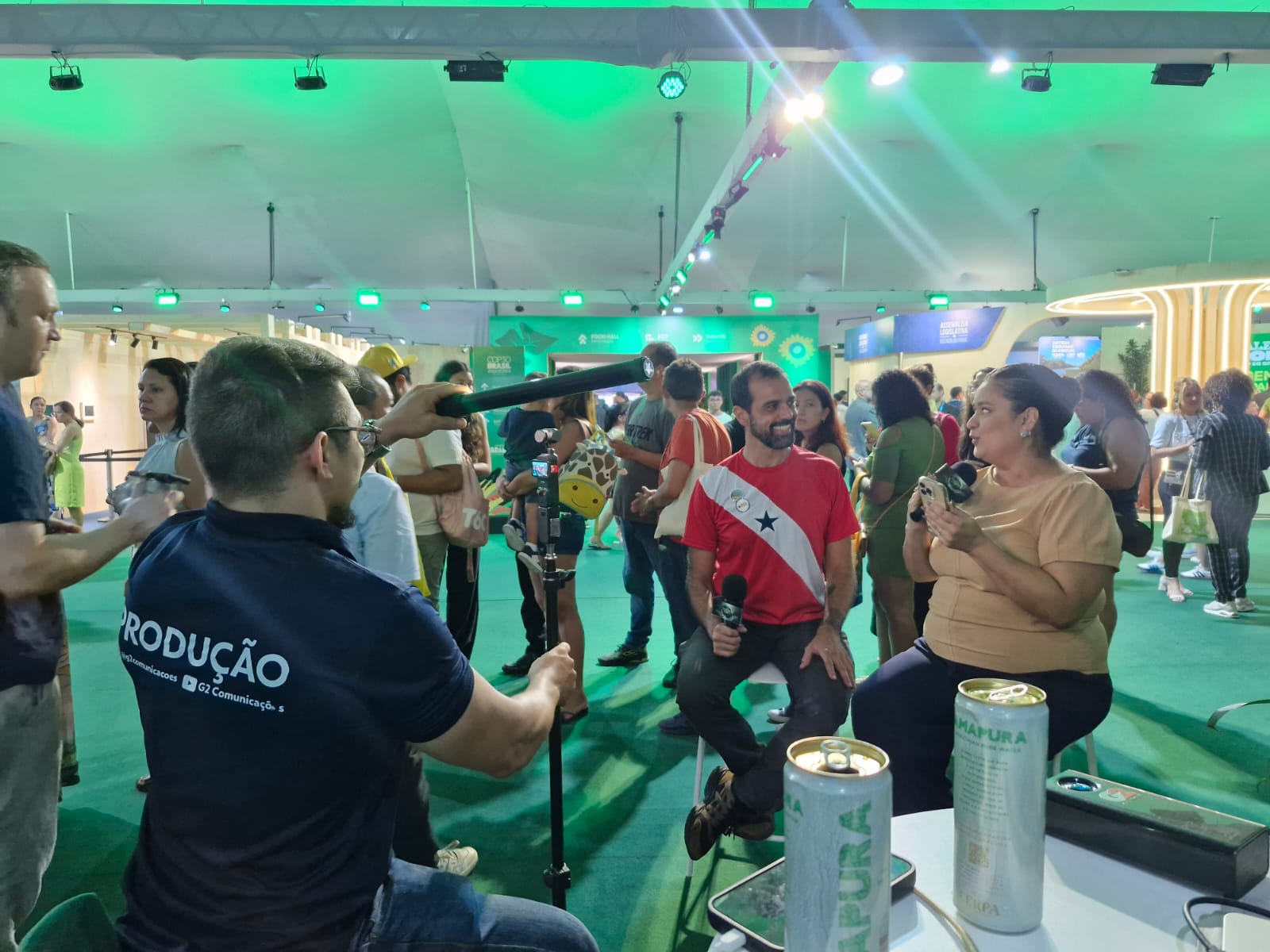 A produção envolve profissionais da TV Alepa, Rádio Alepa e Portal Alepa, reunindo jornalistas, apresentadores, repórteres, produtores, técnicos, operadores de áudio e vídeo, editores e equipe de apoio.