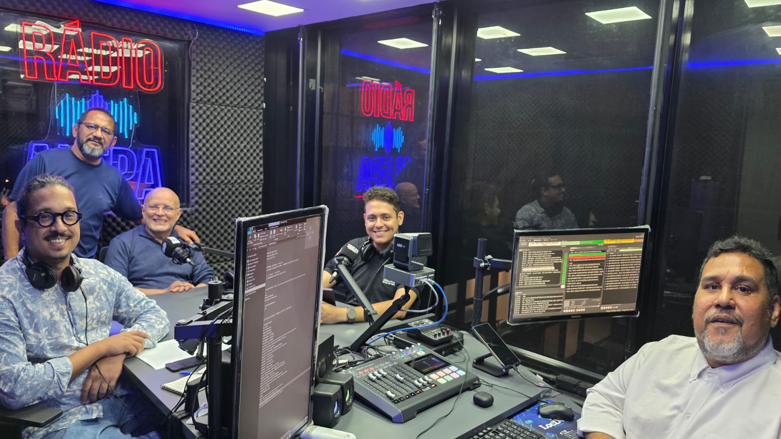 Mais do que recordar festas e sucessos de outras décadas, a entrevista com Tarrika recupera uma parte da memória da comunicação e da cultura musical paraense: